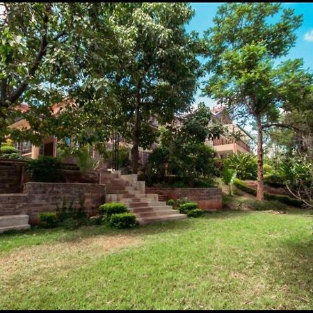 לינה וארוחת בוקר Mjini Riverfront Gardens מראה חיצוני תמונה