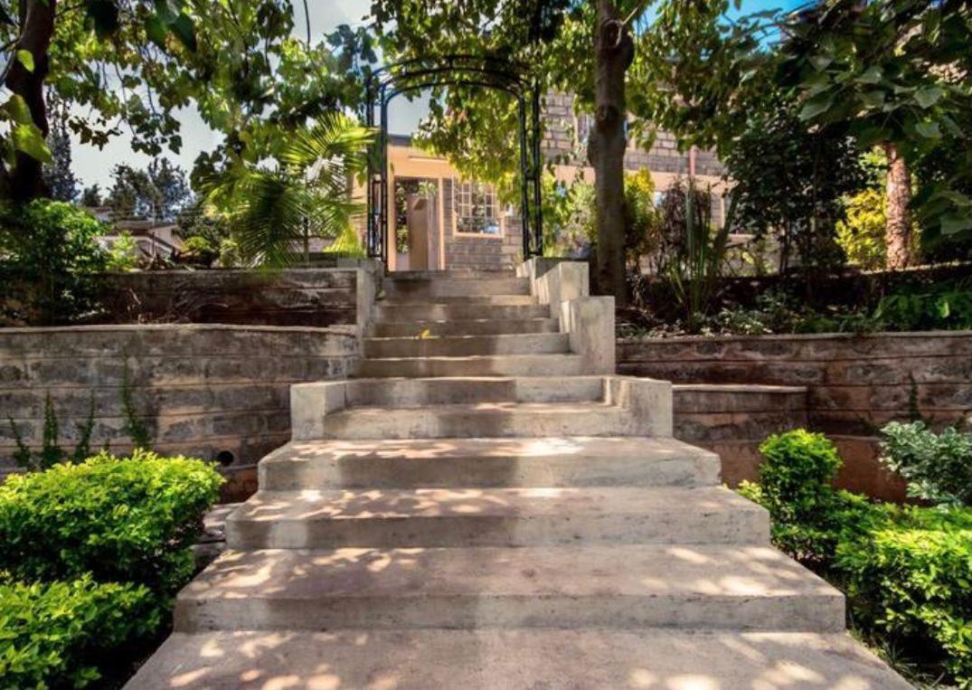 לינה וארוחת בוקר Mjini Riverfront Gardens מראה חיצוני תמונה